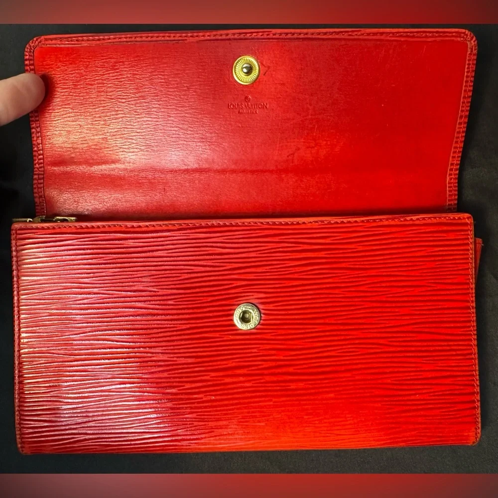 LV Louis Vuitton Red EPI Long Wallet w/ Unbranded Chain for Crossbody w/COA